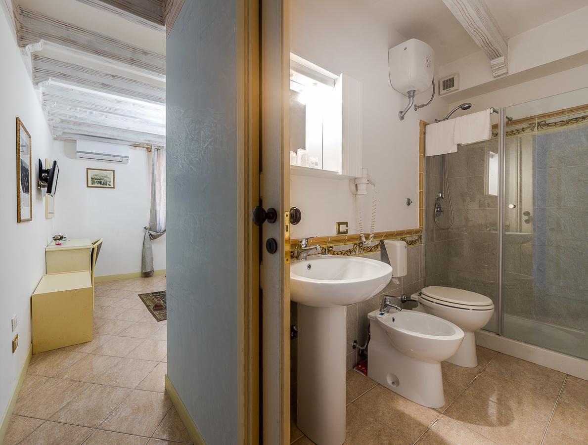 Hotel Centrale בגרייה מראה חיצוני תמונה