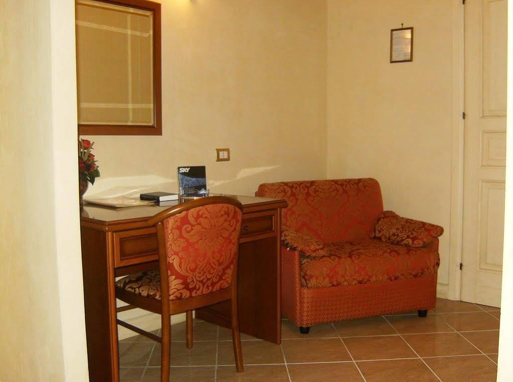 Hotel Centrale בגרייה מראה חיצוני תמונה