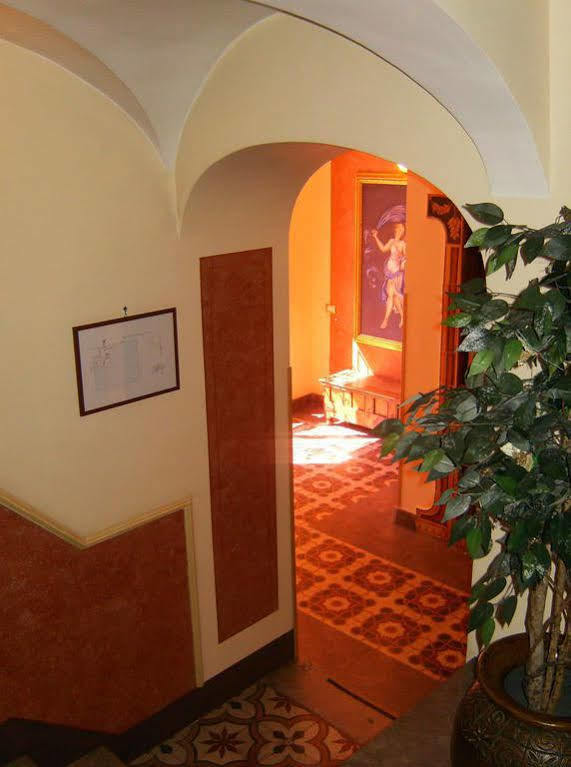 Hotel Centrale בגרייה מראה חיצוני תמונה