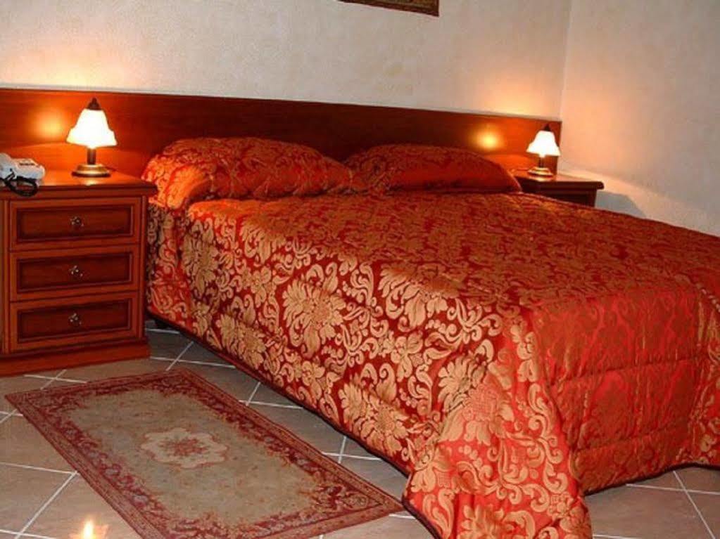 Hotel Centrale בגרייה מראה חיצוני תמונה