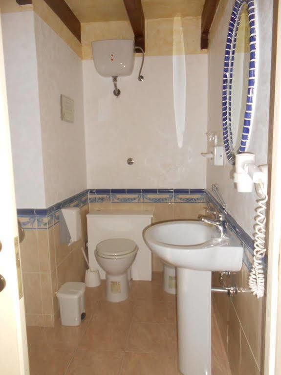 Hotel Centrale בגרייה מראה חיצוני תמונה
