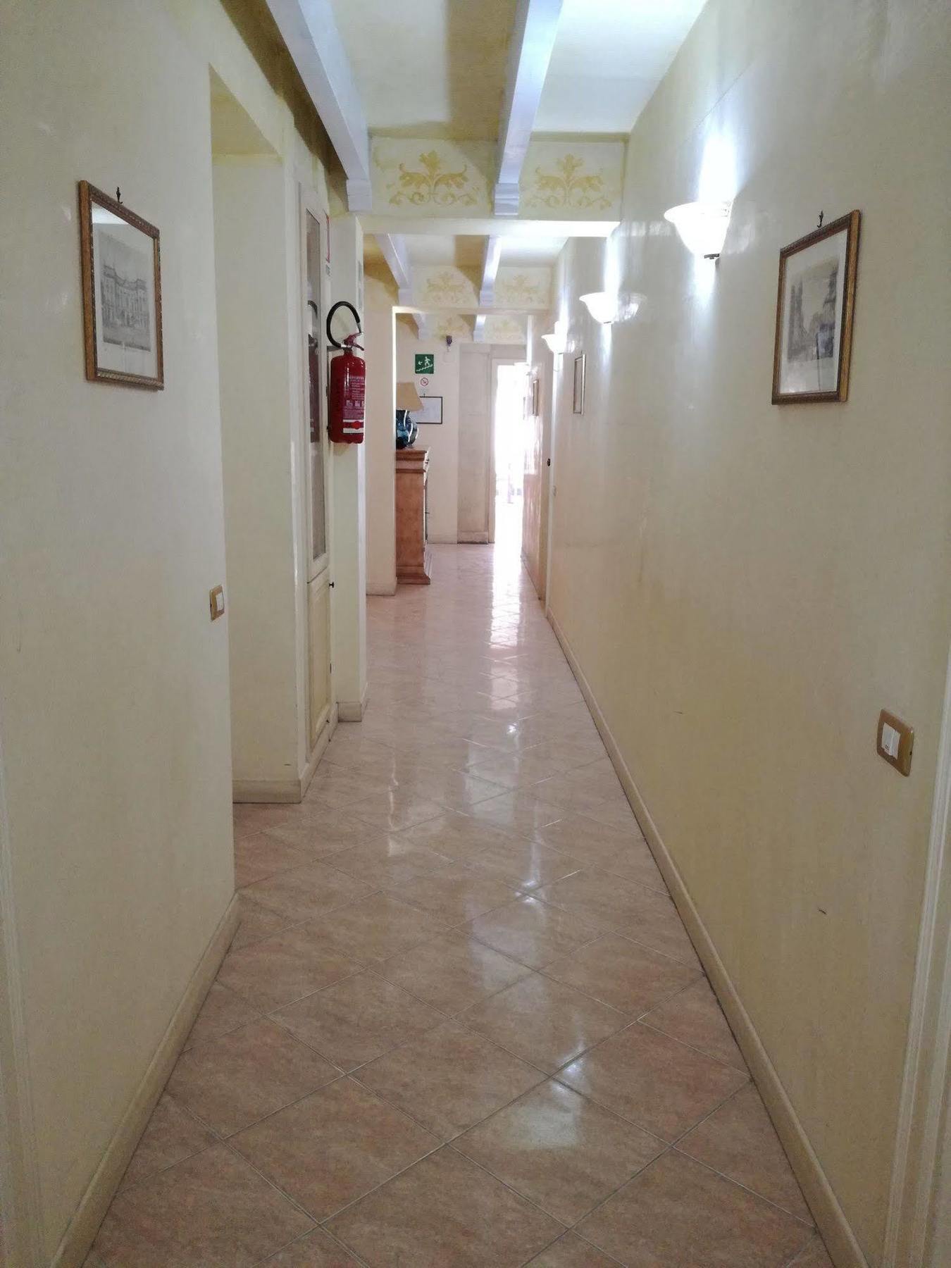 Hotel Centrale בגרייה מראה חיצוני תמונה